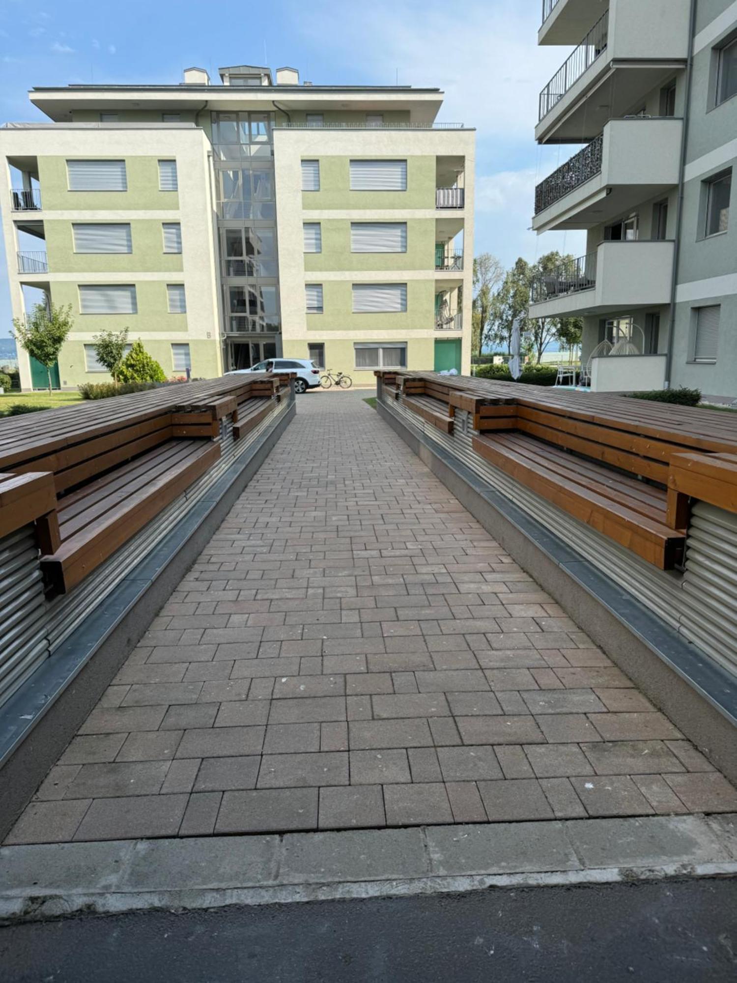 Lelle Resort Apartman Balatonlelle Extérieur photo